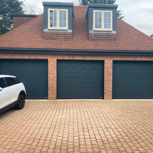 New Build Garage with Annexe